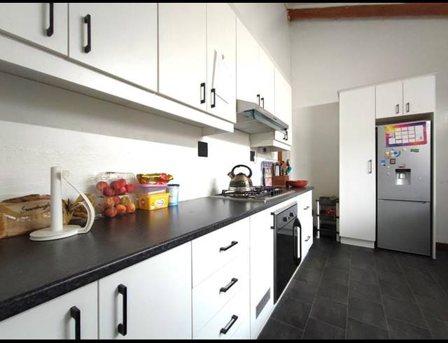 5 BEDROOM HOUSE FOR SALE IN HAYFIELDS